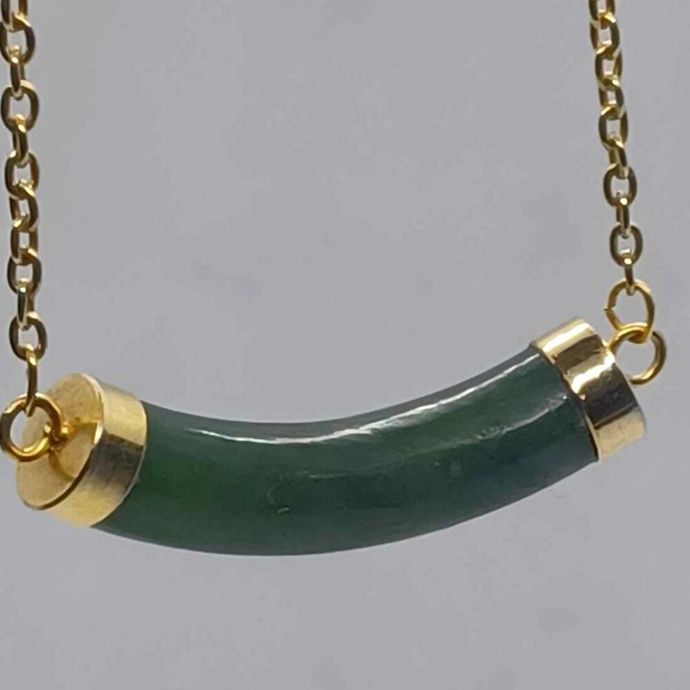 Double-Linked BC Nephrite Jade Necklace